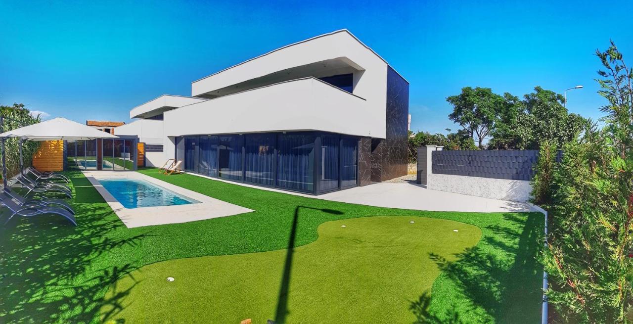 Villa Aurus - Luxury 5 Bedroom 维尔 外观 照片